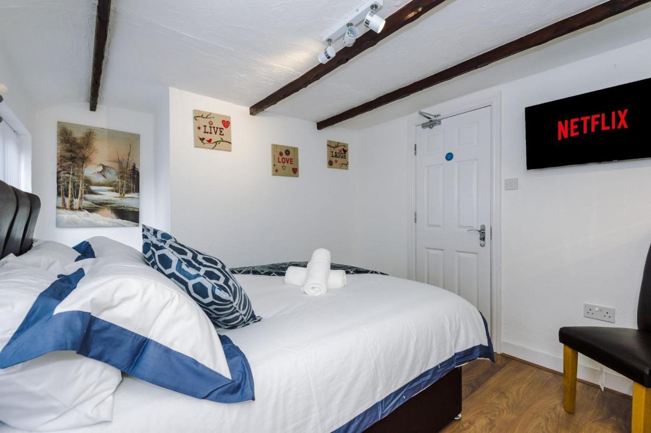 Sunshine Cottage By Happy Sunshine Stay Golborne Bagian luar foto
