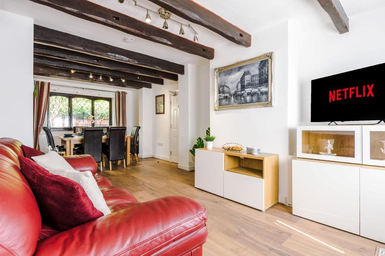 Sunshine Cottage By Happy Sunshine Stay Golborne Bagian luar foto